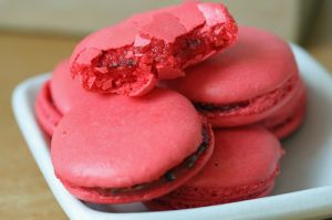 Pictures of Luscious red - Macaron heaven.jpg